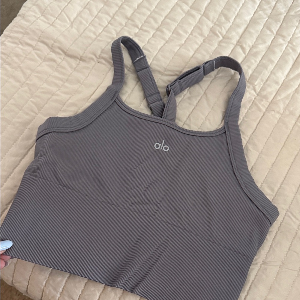 Alo Ribbed Sports Bra in Slate Gray size M crop top sports bra no bra inserts